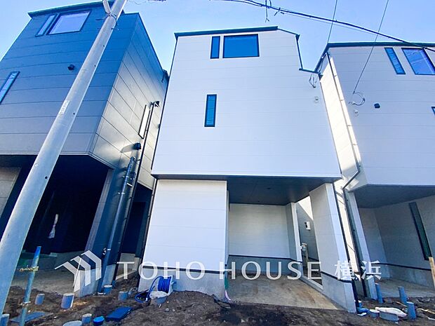 時代の流れに惑わされないシックなカラートーンで街並みに溶け込む外観。