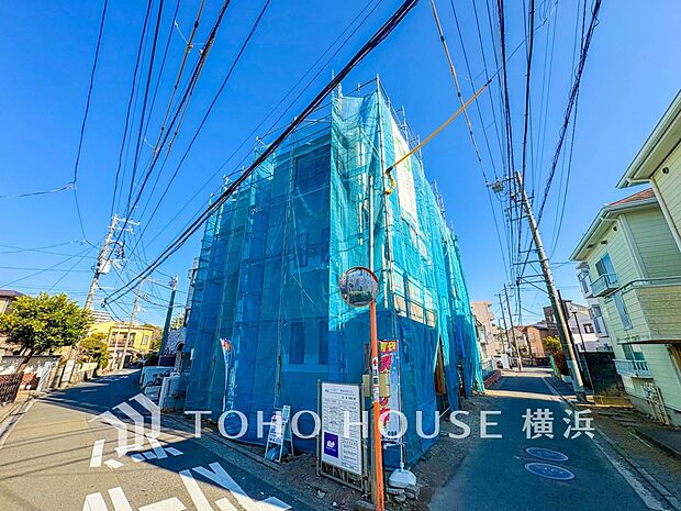 暖かな陽光と爽やかな風がハーモニーを奏でる上質な空間を愉しむ暮らし。（2026年1月撮影）