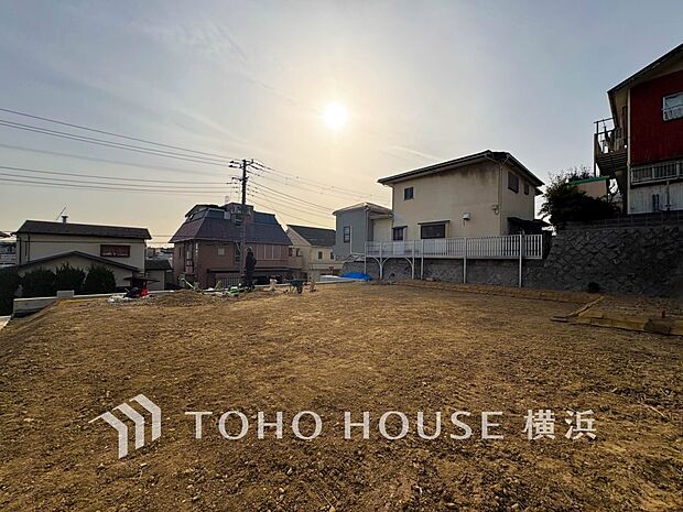 暖かな陽光と爽やかな風がハーモニーを奏でる上質な空間を愉しむ暮らし。（2026年1月撮影）