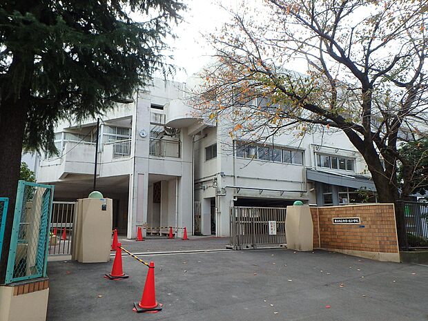 横浜市立初音が丘小学校　400m　 