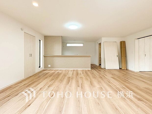 対面キッチンでリビングのご家族と会話を楽しみながらお料理できます。