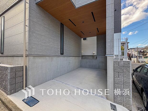 敷地内に駐車スペースがあると、日々の暮らしのをスムーズに運ぶ事が出来ます。