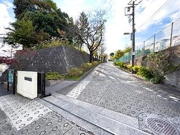 横浜市立芹が谷中学校 400m