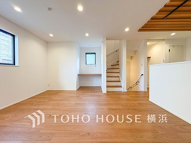 ここはみんなが集い、食事と楽しい会話が始まるスペース。