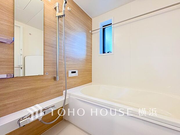 一日の疲れが癒される優雅な時間を堪能できるゆとりあるバスルームです。