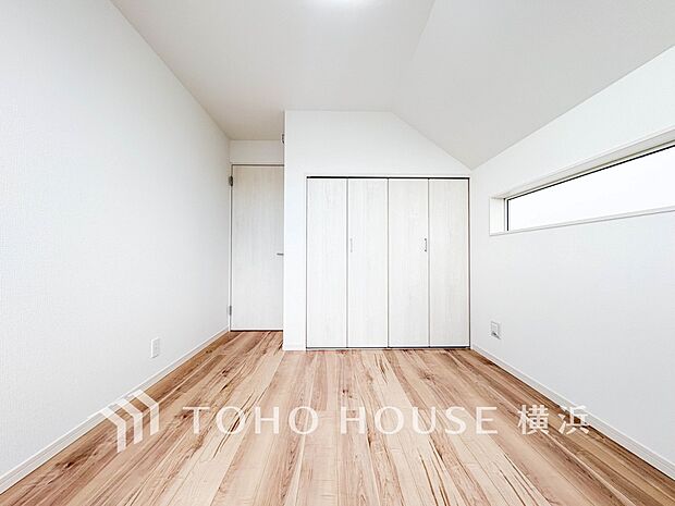 収納スペースもあり、生活しやすい居住スペースです。