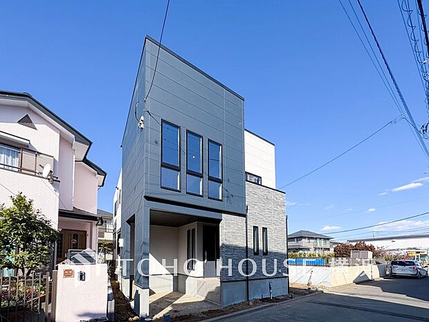 敷地内に駐車スペースがあると、日々の暮らしのをスムーズに運ぶ事が出来ます。