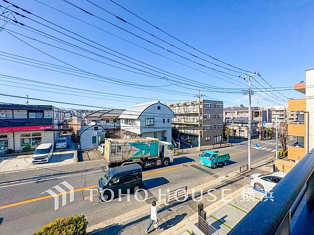 開放的で気持ちの良い眺望と青い空を満喫できます。