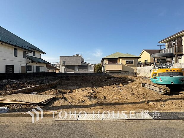 良質な環境に暮らす永住の邸がここに誕生します。(2026年1月撮影)