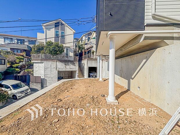 毎日の暮らしの中に癒しを与えてくれるお庭スペース。