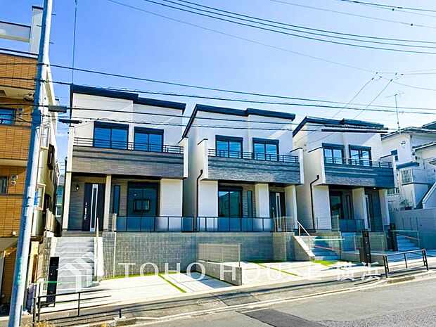 時間のゆとりと空間、爽やかな陽光がもたらす光と風を贅沢なまでに感じる暮らしが始まります。