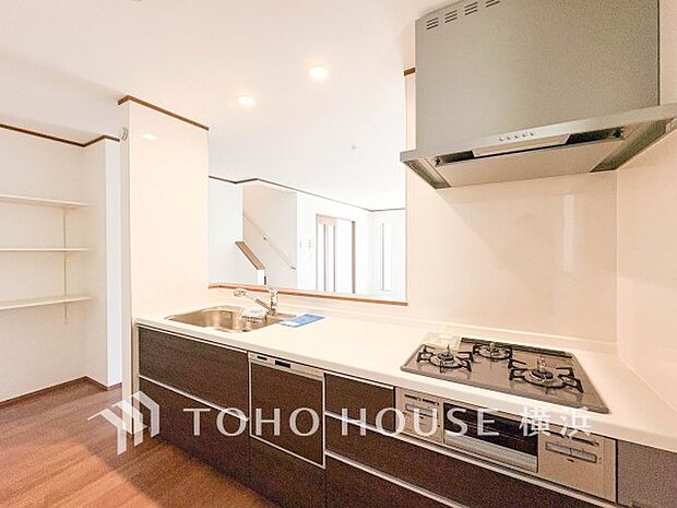 快適な日常を支える機能性と強さがひとつになったキッチンです。