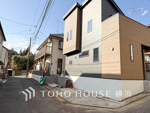 敷地内に駐車スペースがあると、日々の暮らしのをスムーズに運ぶ事が出来ます。