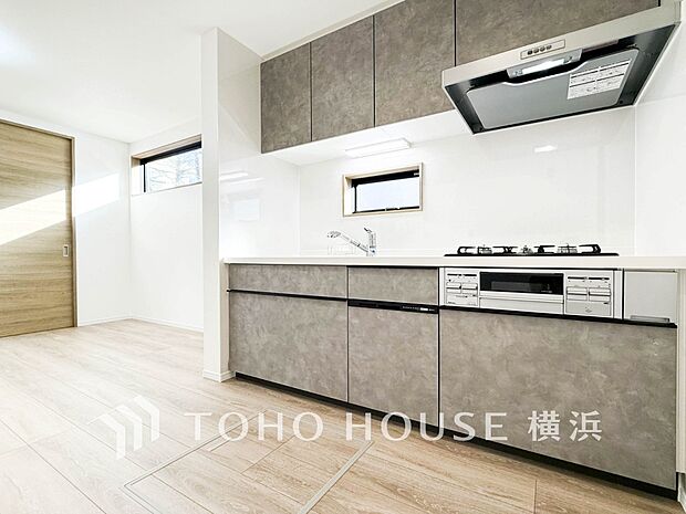 ご家族やお客様との時間など、多くの時を刻む空間。