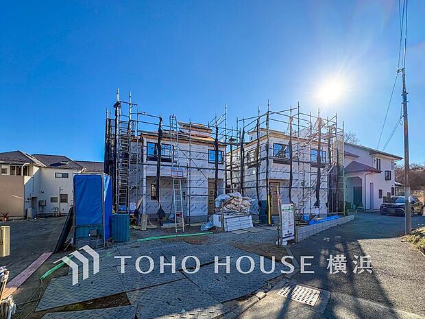 敷地内に駐車スペースがあると、日々の暮らしのをスムーズに運ぶ事が出来ます。（2026年2月撮影）