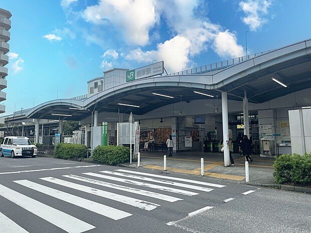 根岸駅 (JR根岸線) 1040m 市内はもちろん品川、新橋、東京など都心の駅へダイレクトアクセス可能で通勤に便利です。