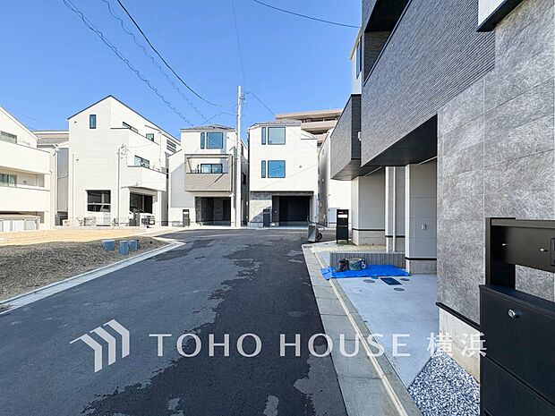 子育て環境、生活利便に優れた住環境に立地し、ゆとりある生活が送れます。