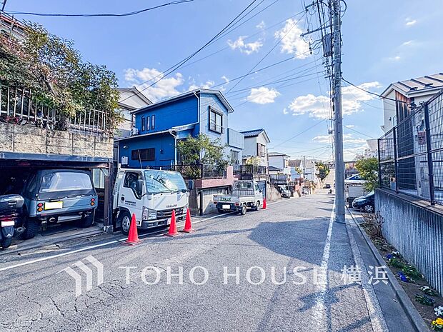 子育て環境、生活利便に優れた住環境に立地し、ゆとりある生活が送れます。（2026年2月撮影）