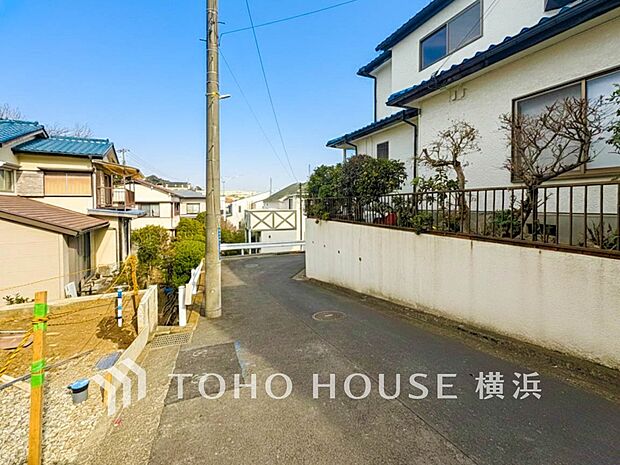 生活利便に優れた住環境に立地し、ゆとりある生活が送れます。