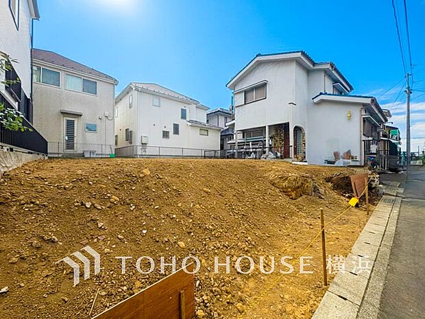 美しい街並みと穏やかな住環境でやすらぎの暮らしを叶えます。(2026年2月撮影)