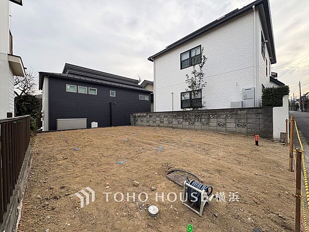 街並み全体のデザインへの拘りと充実した設備はきっとご満足いただける筈。(2026年2月撮影)