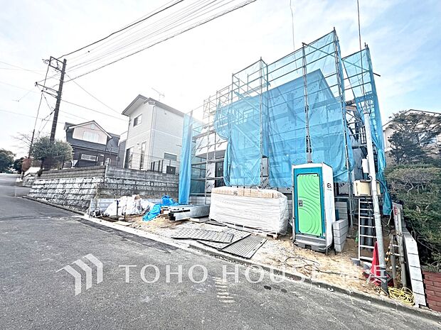 お住まいの顔となる玄関。住まう方のプライドを満たすクオリティを備えています。 （2026年2月撮影）