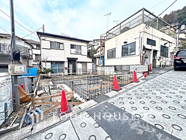 美しい街並みと穏やかな住環境でやすらぎの暮らしを叶えます。(2026年2月撮影)