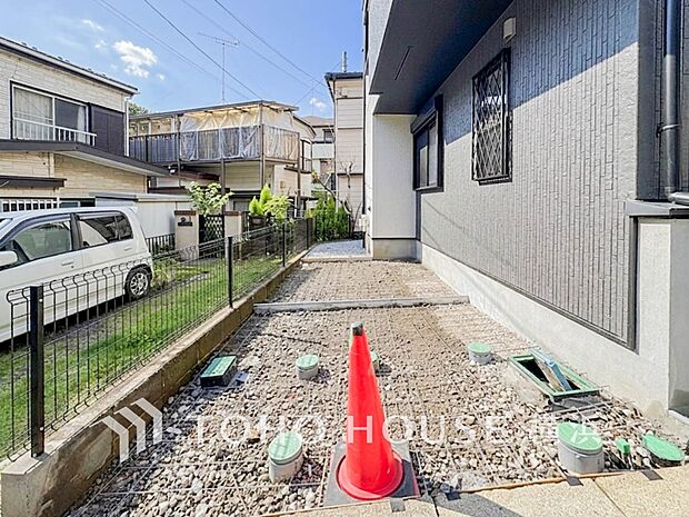 敷地内に駐車スペースがあると、日々の暮らしのをスムーズに運ぶ事が出来ます。