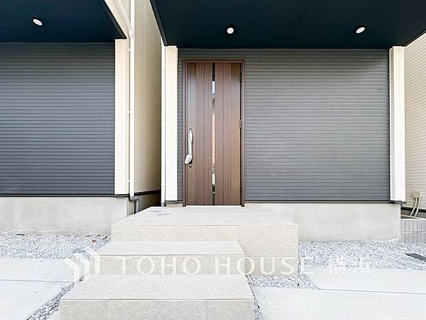 お住まいの顔となる玄関。