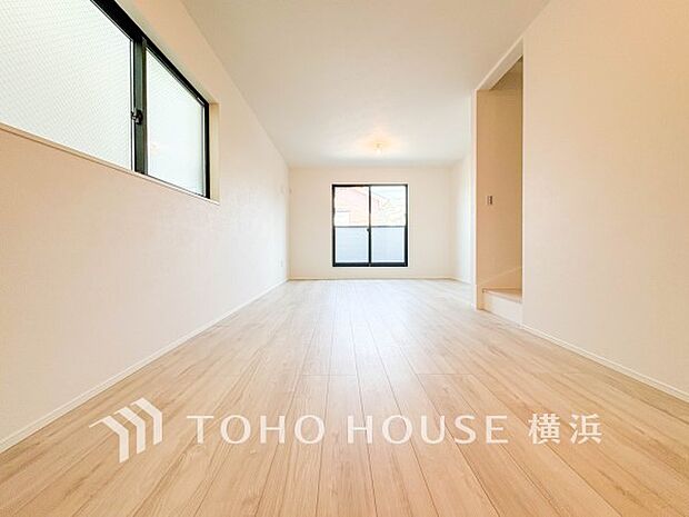 落ち着いた雰囲気に包まれた伸びやかな空間で、ゆったりと家族団らんの時間を過ごせます。