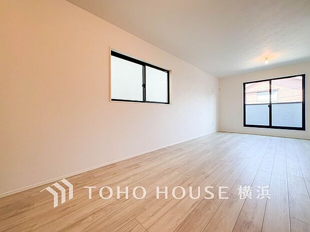 ここはみんなが集い、食事と楽しい会話が始まるスペース。