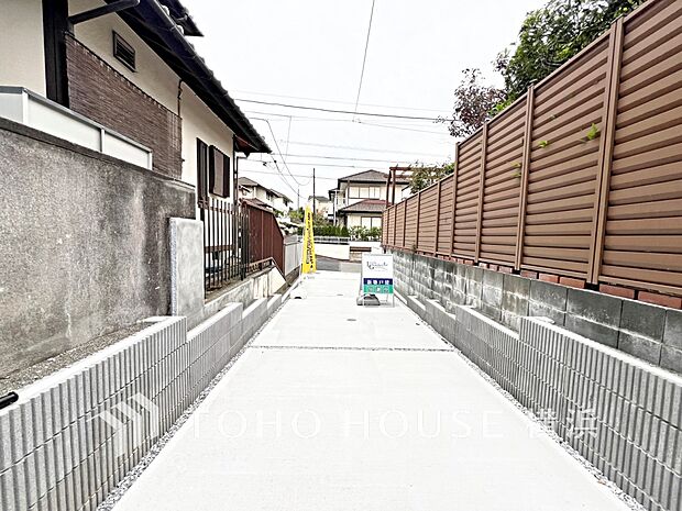 十分な広さのカースペースは、お車2台分の広さがあります。