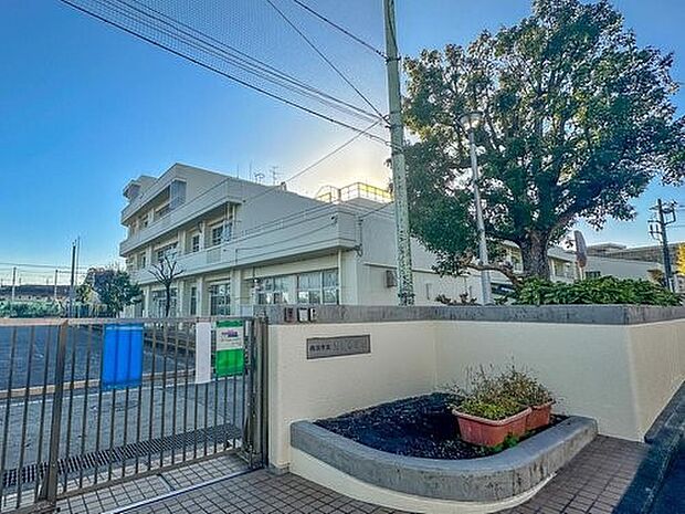 横浜市立恩田小学校 750m