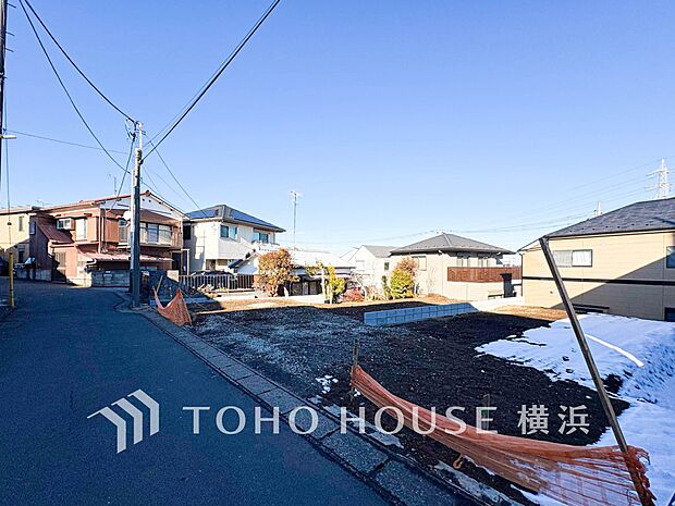 美しい街並みと穏やかな住環境でやすらぎの暮らしを叶えます。(2026年2月撮影)