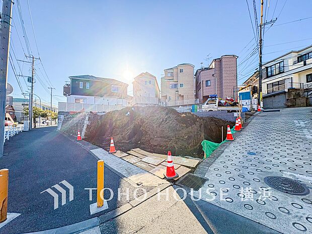 美しい街並みと穏やかな住環境でやすらぎの暮らしを叶えます。(2026年2月撮影)