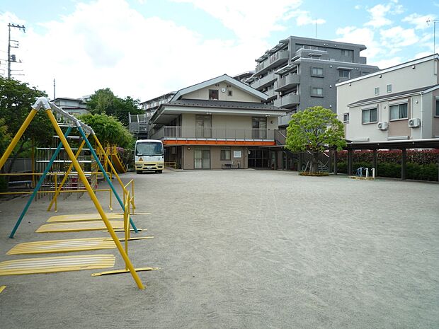 認定こども園横浜三輪幼稚園　500m　園舎は免震構造・耐火建築。お子様たちの安全を少しでも多くの安心で守ります。 