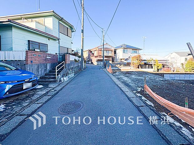 子育て環境、生活利便に優れた住環境に立地し、ゆとりある生活が送れます。（2026年2月撮影）