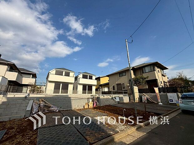 暖かな陽光と爽やかな風がハーモニーを奏でる上質な空間を愉しむ暮らし。(2026年2月撮影)