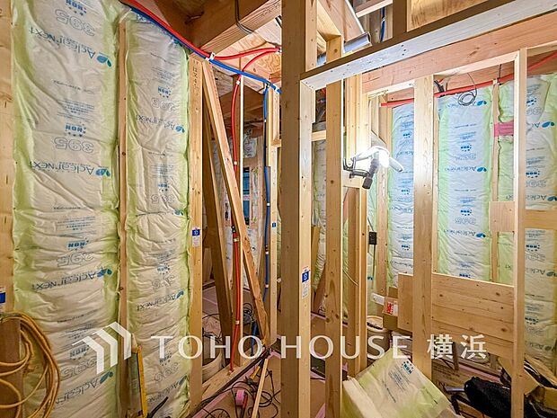現在4月完成に向け建築中の室内。(2026年2月撮影)