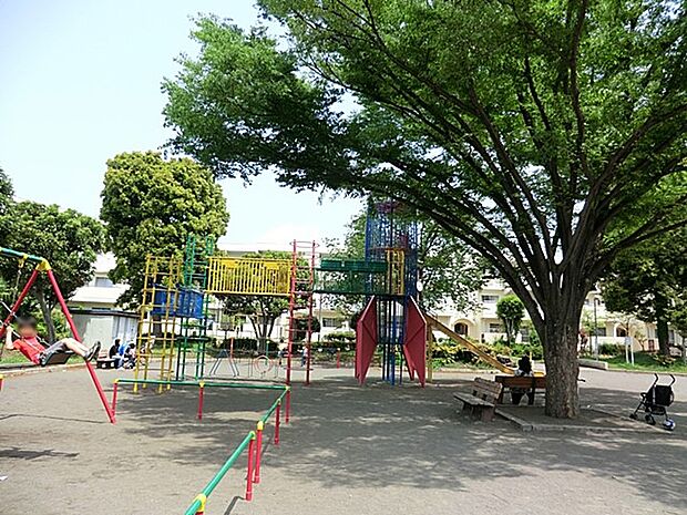 瀬谷第二公園 110m
