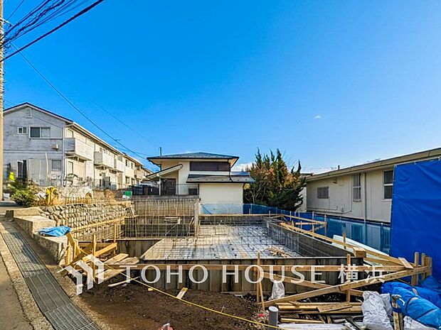 快適さや豊かさはもちろん、未来まで考えた家造りをテーマに建築されます。(2026年2月撮影)