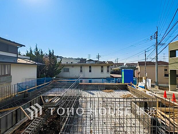 良質な環境に暮らす永住の邸がここに誕生します。（2026年2月撮影）