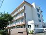 周辺：横浜市立芹が谷南小学校　600m　徒歩8分。小学校が近いのは子育てファミリーにもおすすめのポイント。 