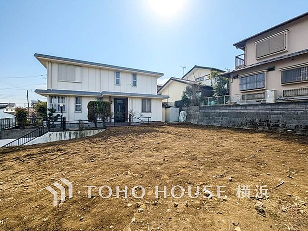 美しい街並みと穏やかな住環境でやすらぎの暮らしを叶えます。(2026年2月撮影)