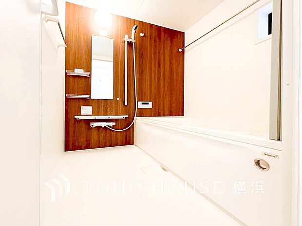 一日の疲れが癒される優雅な時間を堪能できるゆとりあるバスルームです。