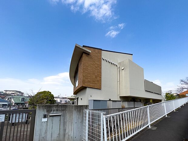 横浜市大倉山保育園 220m ひとりひとりのお子様に手厚く決め細やかな保育を、心がけています。