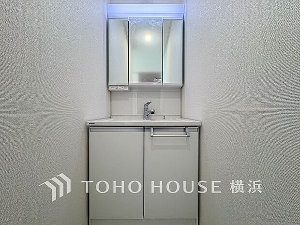 ご家族の1日が始まり、1日の終わりを締めくくる洗面空間。