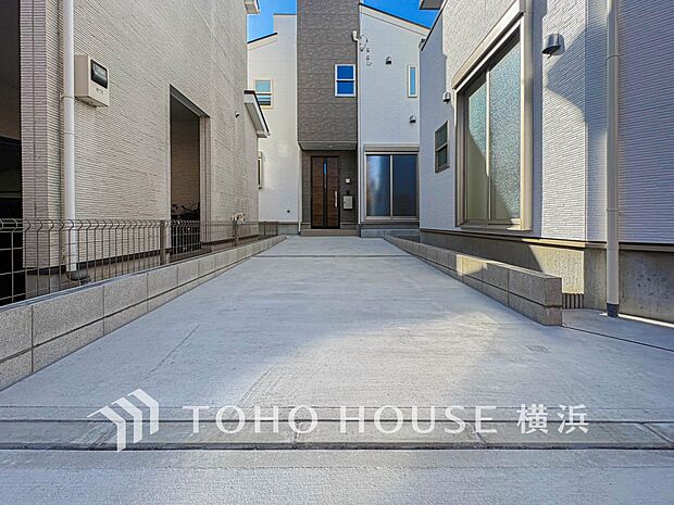 敷地内に駐車スペースがあると、日々の暮らしのをスムーズに運ぶ事が出来ます。