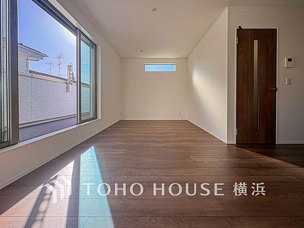 開放感あるリビングダイニング。ご家族とのんびりしたひと時を過ごせますね。