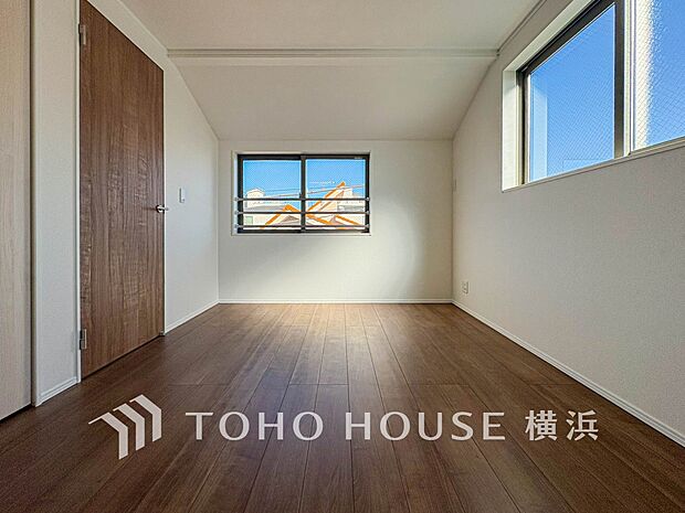 穏やかな寛ぎを届ける上質仕様のお部屋。自分時間を充実させながら心豊かにできるプライベート空間。